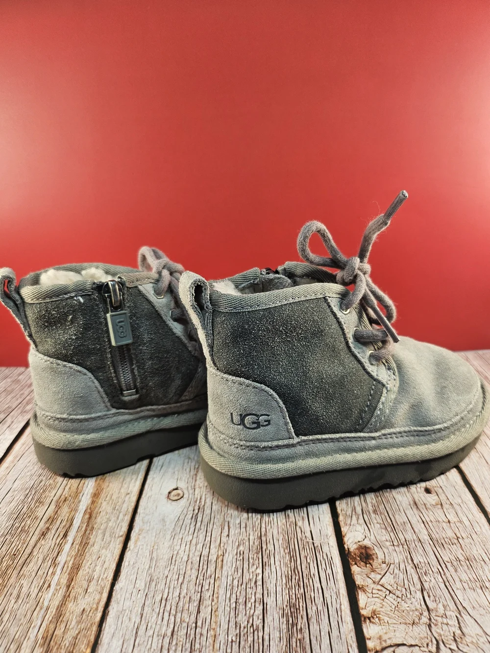 Gray Toddler UGG Neumel Boots - Size 6 | Great Pre-Owned Condition